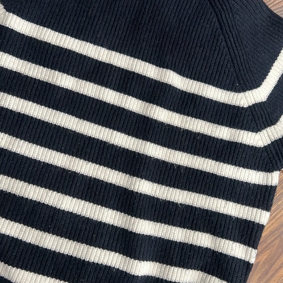 Zara striped hoodie sweater, size M - Picture 3 of 5